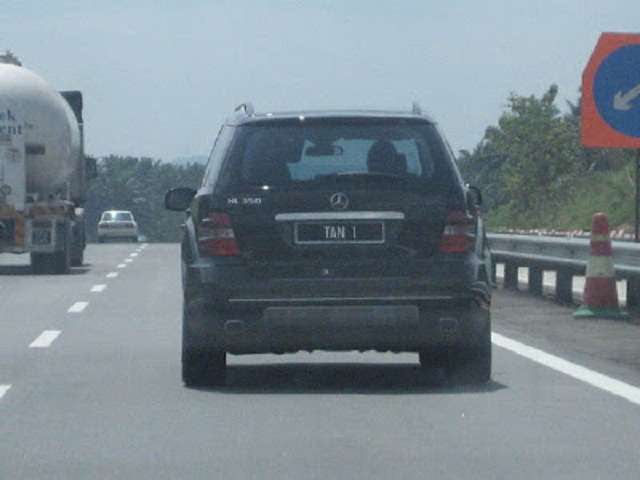 patchay.com Ever wondered how much do single-digit vehicle registration plate numbers cost?